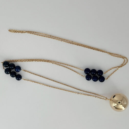Bola de grossesse en Lapis Lazuli sur chaîne Acier Doré Lithosmose